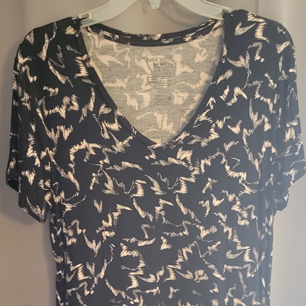 Brand NEW! Le Bouton Lapel Pin & Like NEW! 9 West Black/Cream Blouse (Size L)